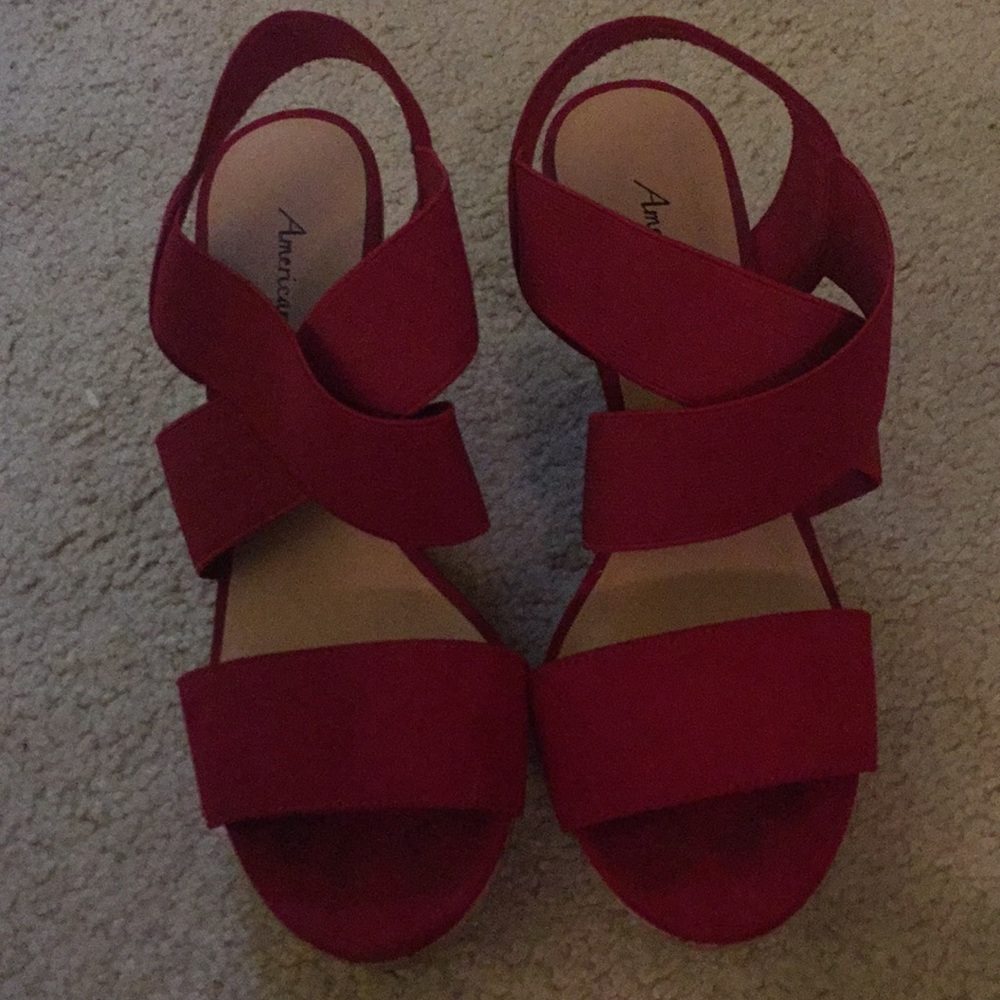 Red strappy wedges